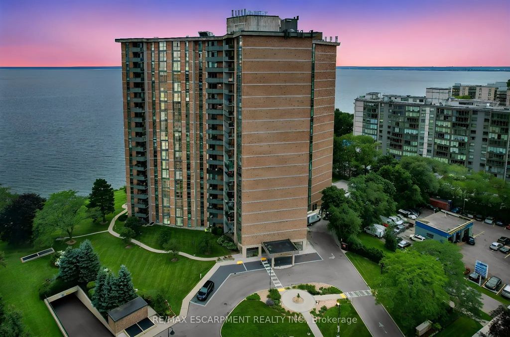 5250 Lakeshore Road 1207, Burlington