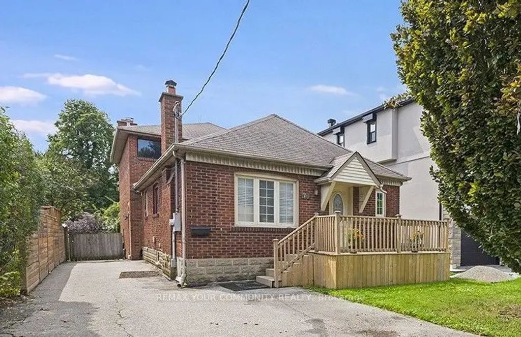 73 Struthers Street, Toronto W06