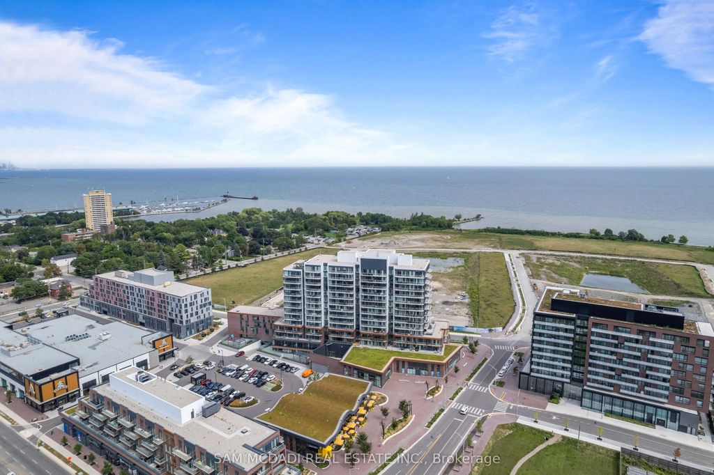 220 Missinnihe Way 304, Mississauga