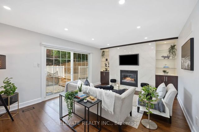 2059 Shawanaga Trail, Mississauga