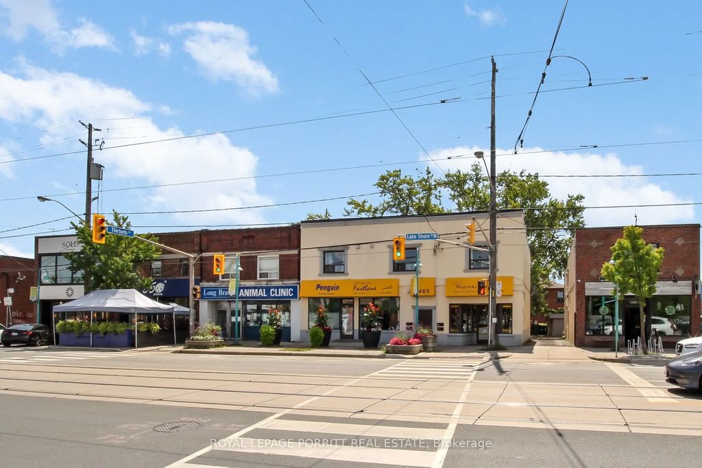 3465 Lake Shore Boulevard W 4, Toronto W06