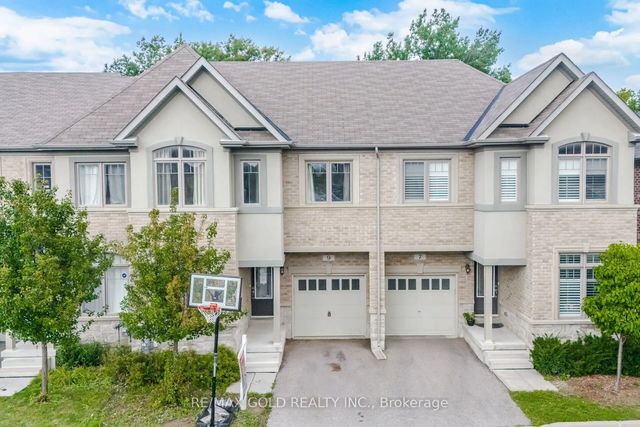 9 Oliana Way, Brampton