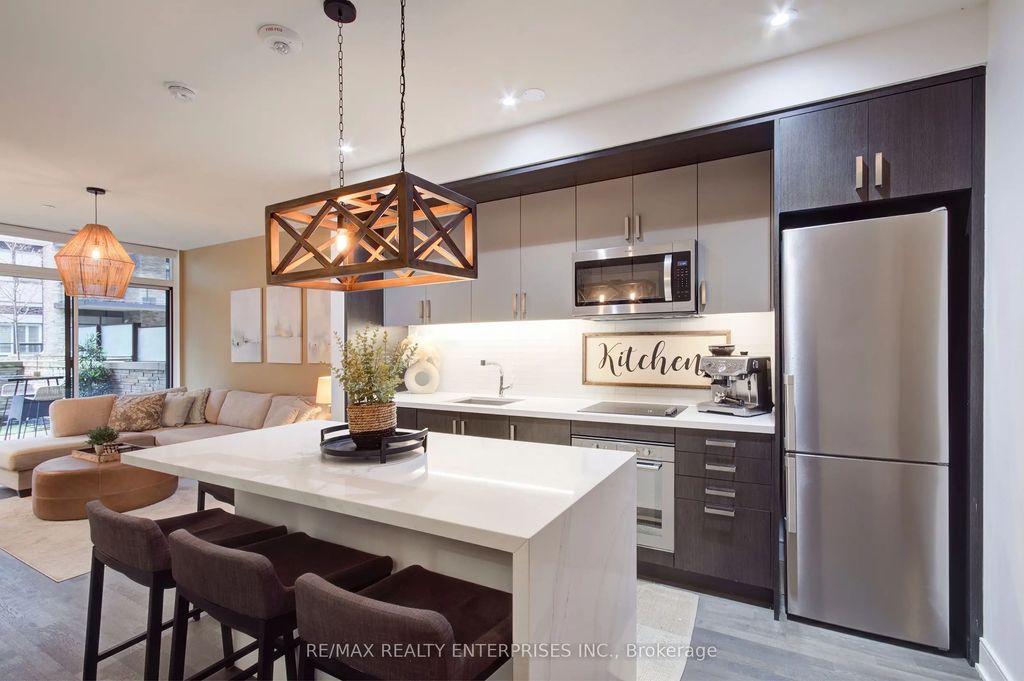 1575 Lakeshore Road W Gr45, Mississauga