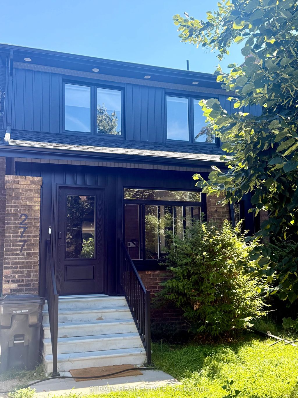 277 Kennedy Avenue, Toronto W02