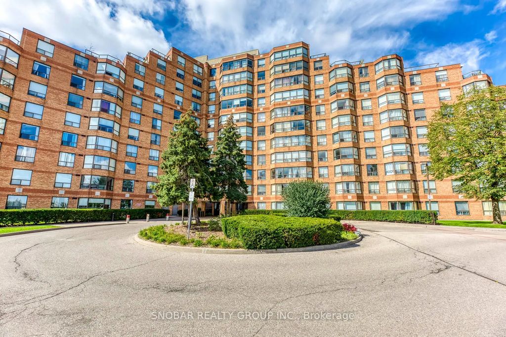 6 Humberline Drive 206, Toronto W10