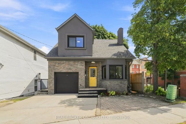 671 Scarlett Road, Toronto W09