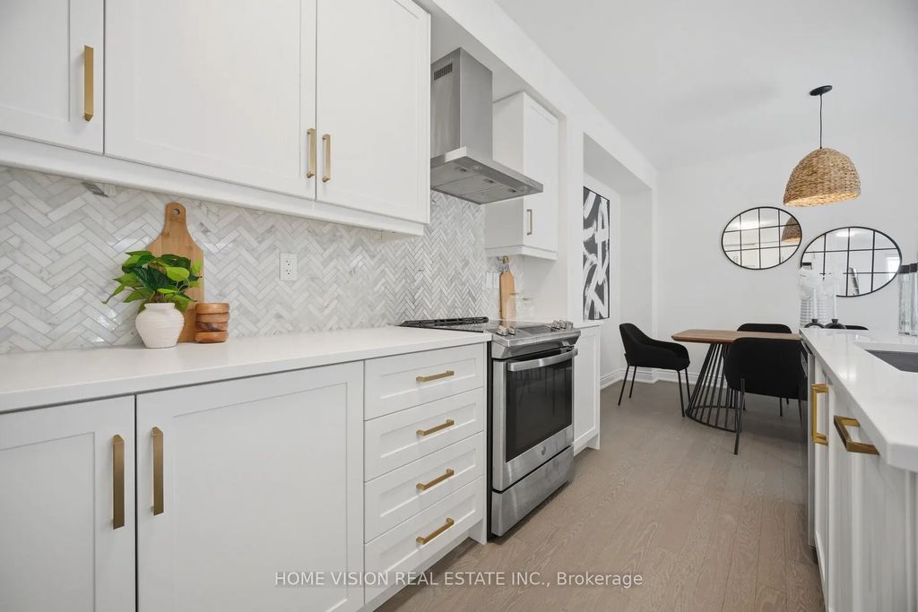 36 Quinton Ridge, Brampton