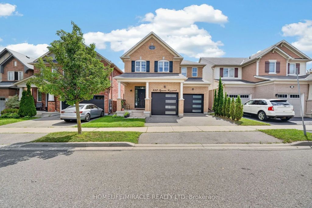 452 Tyrone Crescent, Milton
