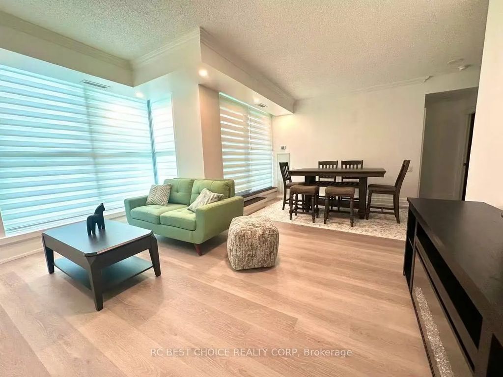 2067 Lake Shore Boulevard W 203, Toronto W06
