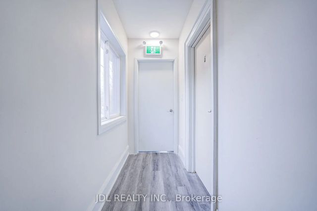 5 Sorauren Avenue 6, Toronto W01