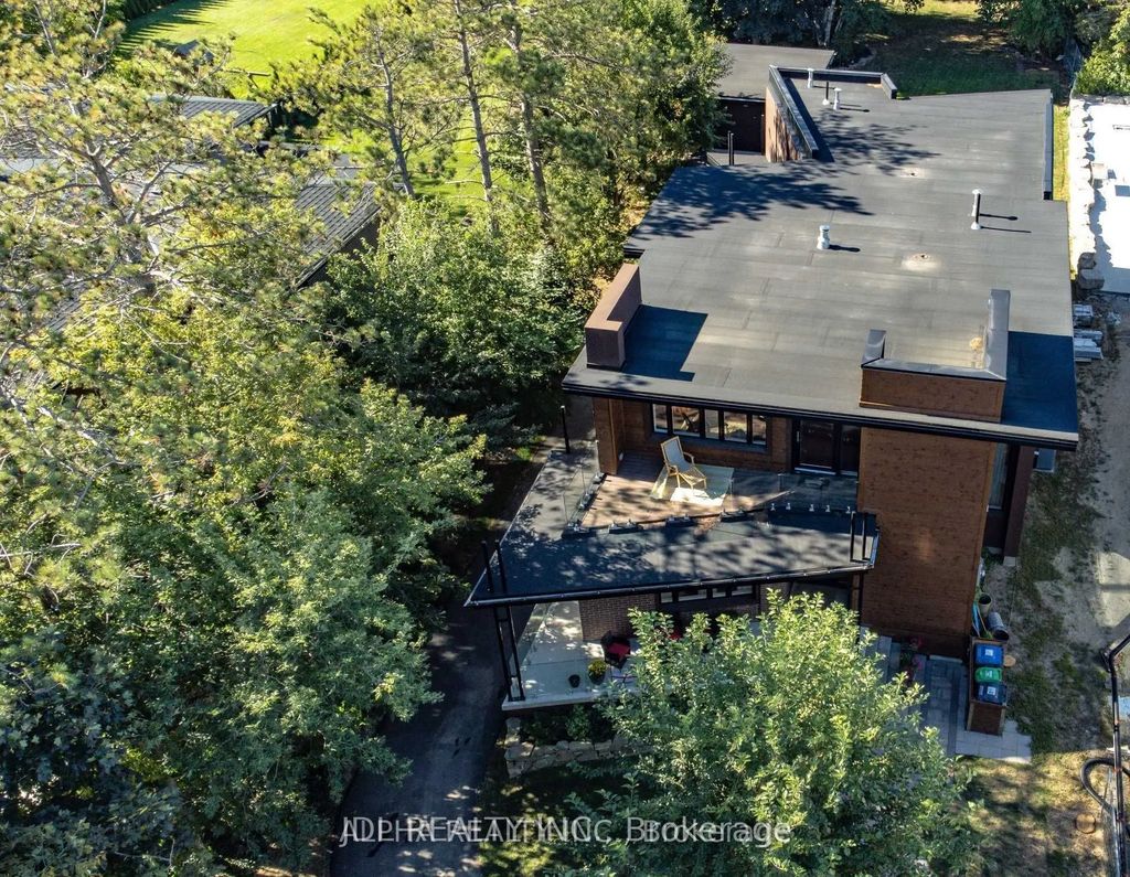 1436 Haig Boulevard, Mississauga