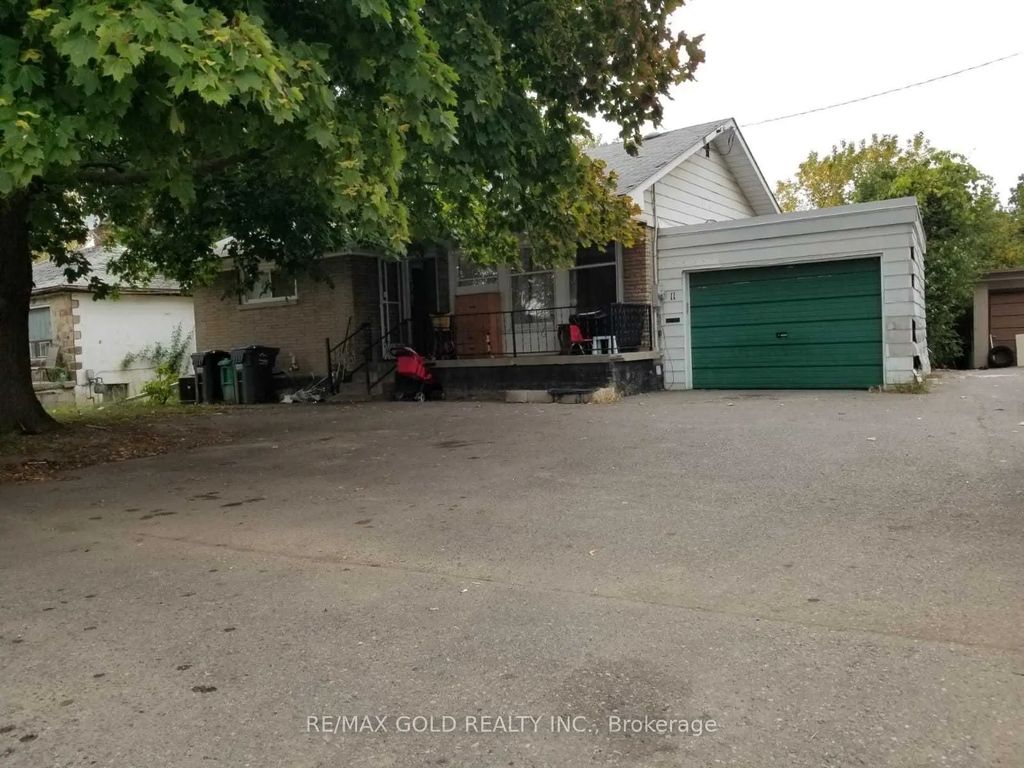 11 Mclaughlin Road, Brampton