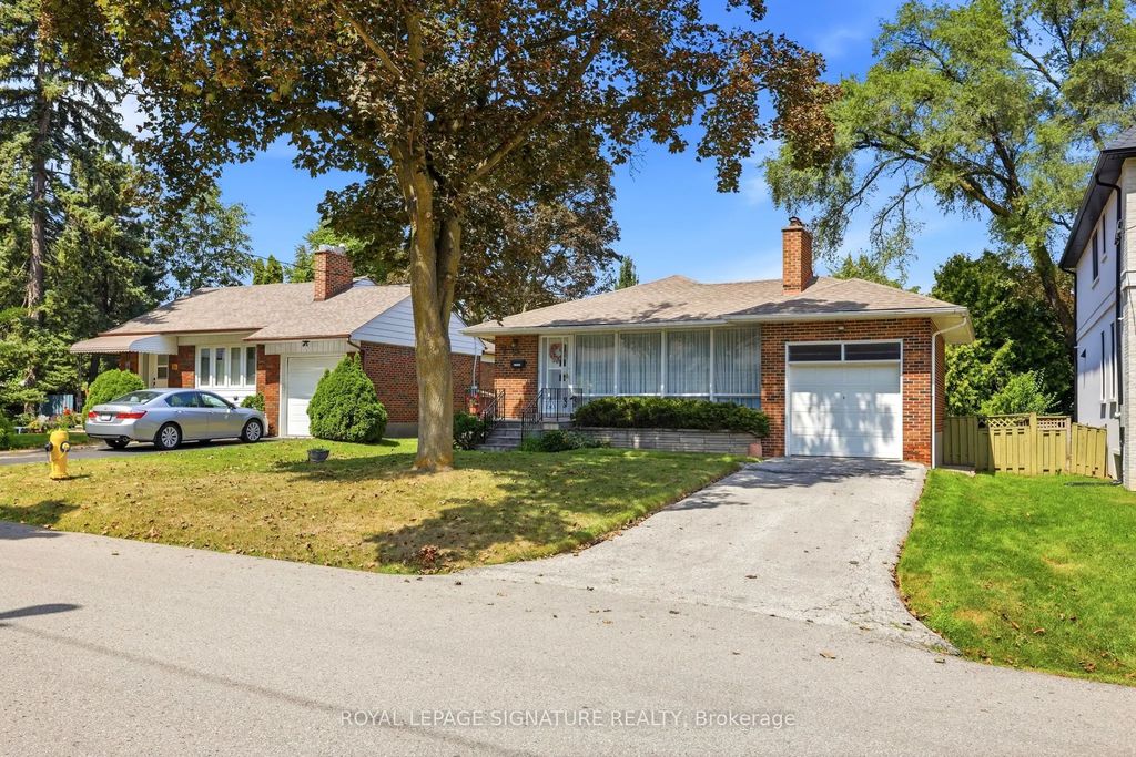40 Kirk Bradden Road E, Toronto W07