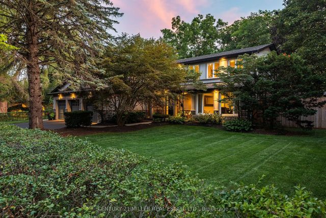240 Colchester Drive, Oakville