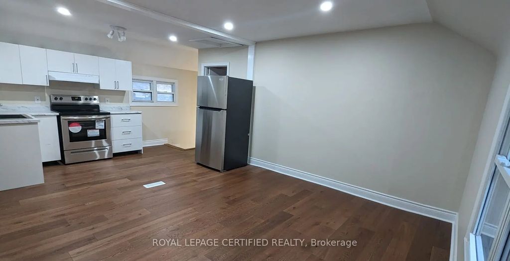 1468 Dundas Crescent, Mississauga