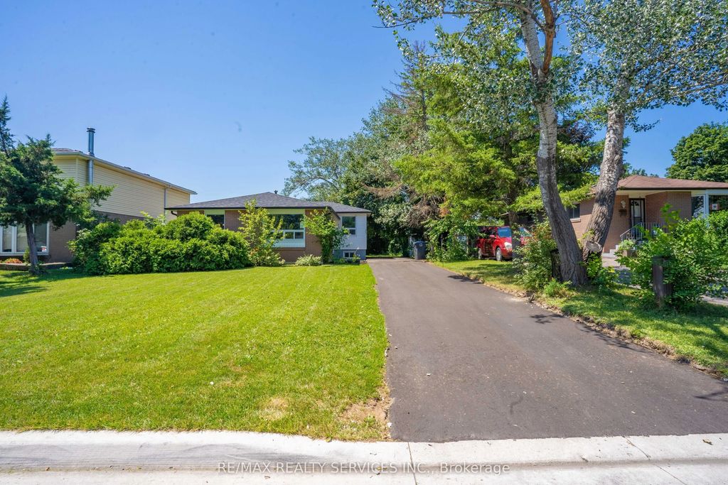 23 Fidelia Crescent Upper Level, Brampton