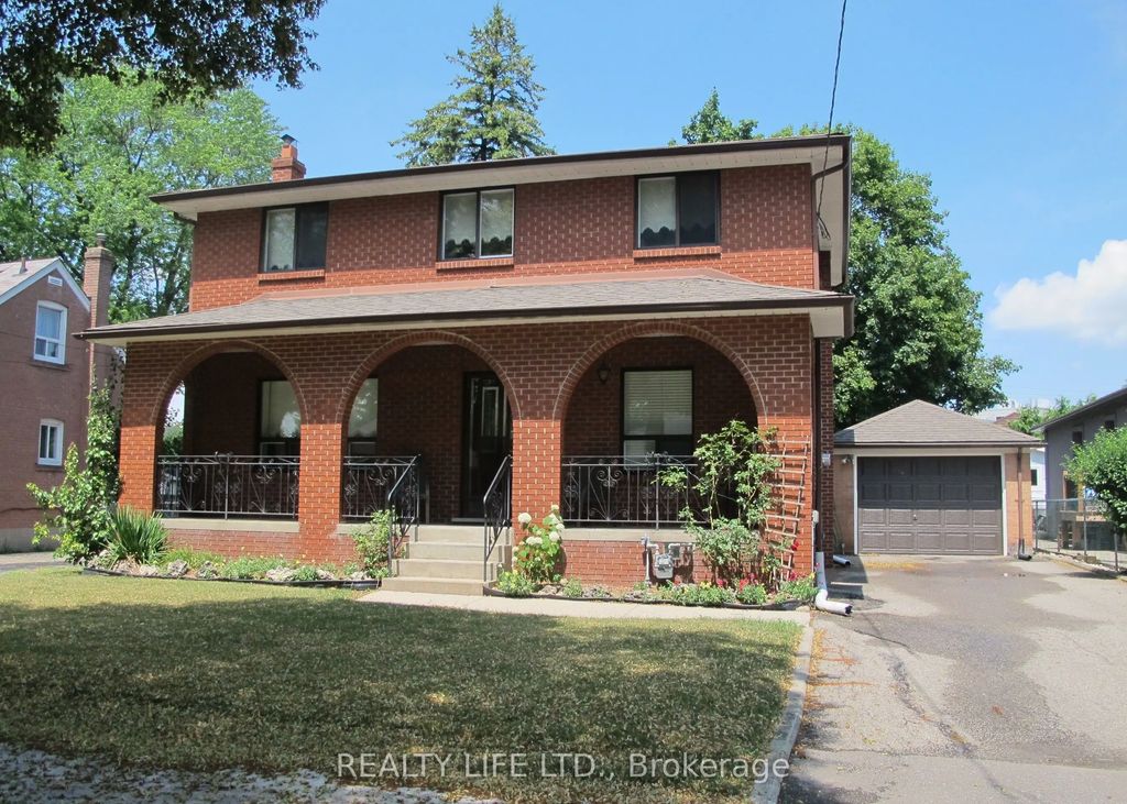 4 Rosalie Avenue, Toronto W05