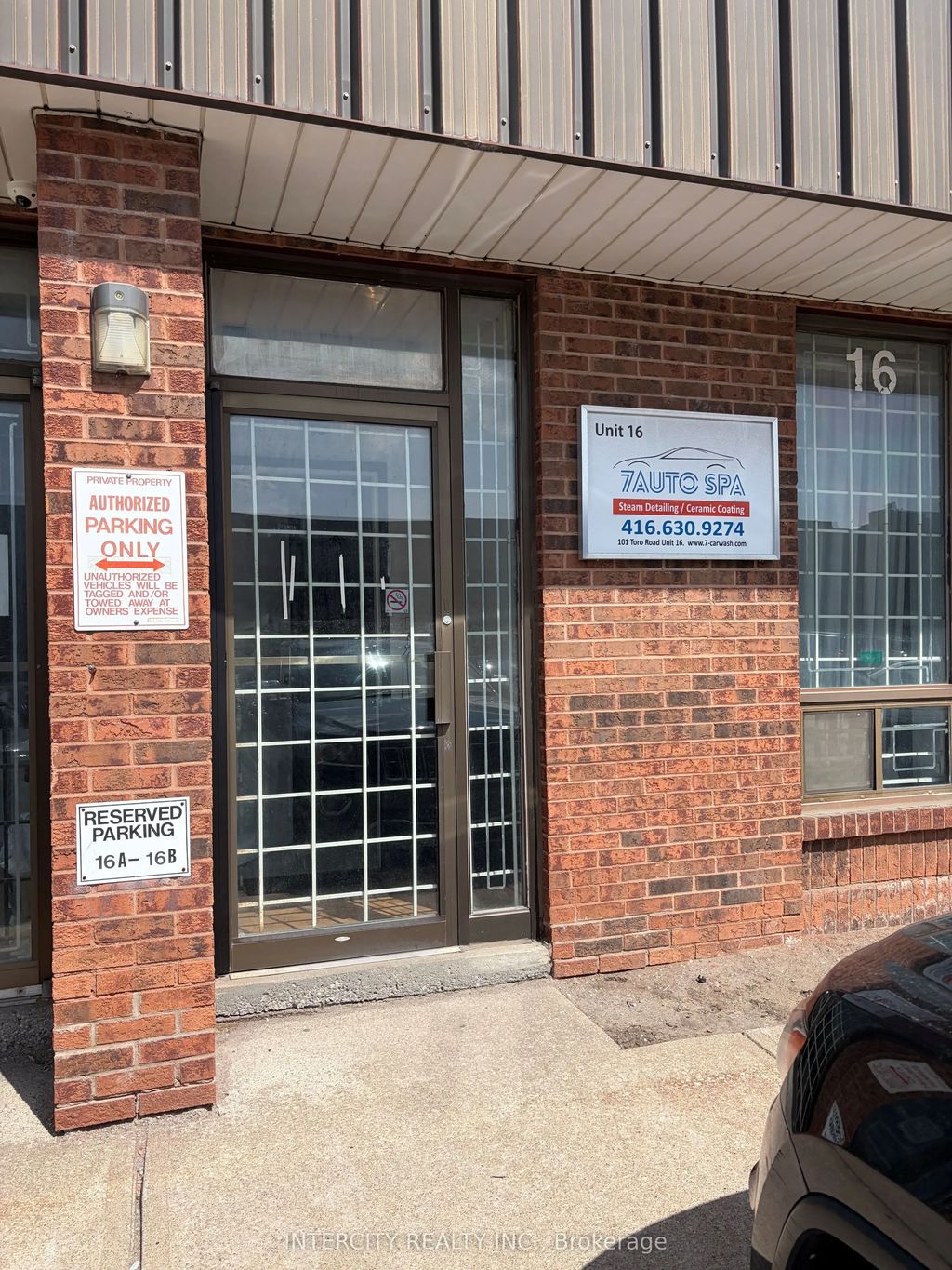 101 Toro Road 16, Toronto W05