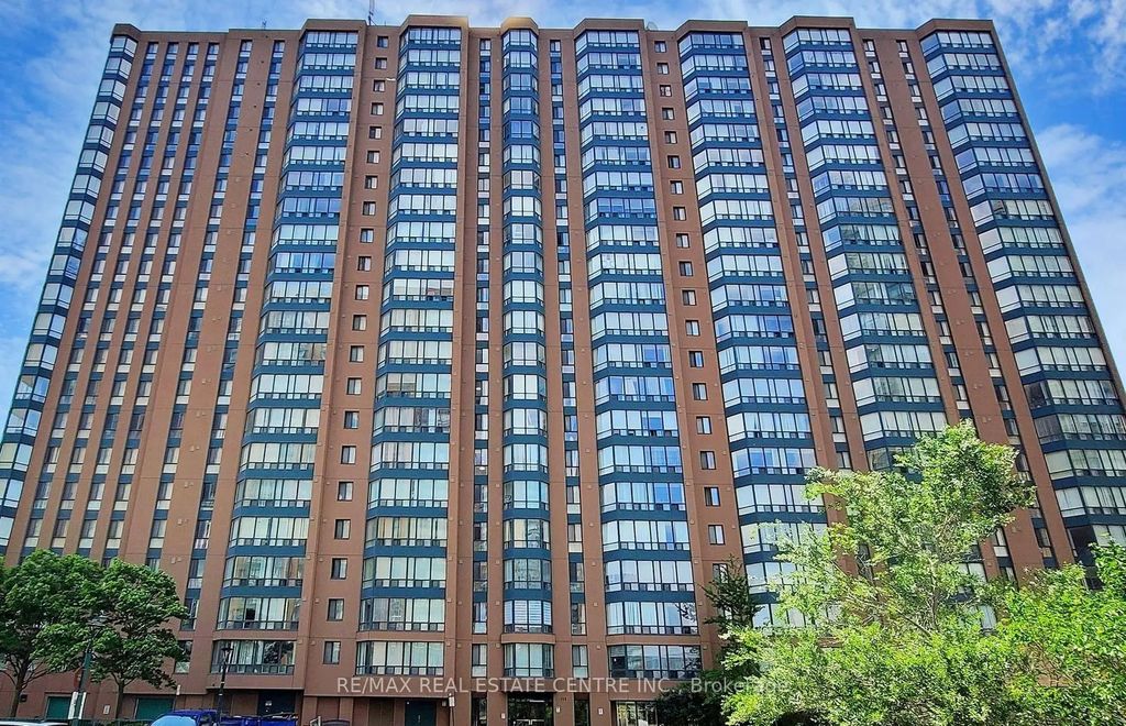 155 Hillcrest Avenue 912, Mississauga