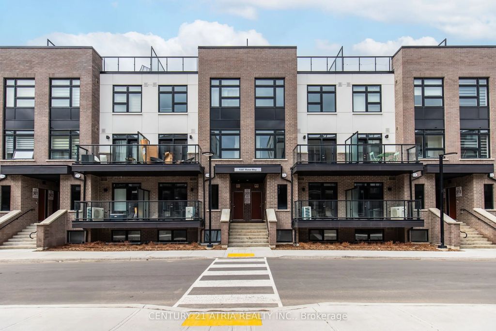1597 Rose Way 112, Milton