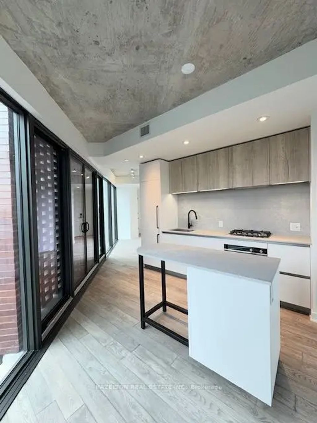 2625 Dundas Street W 514, Toronto W02
