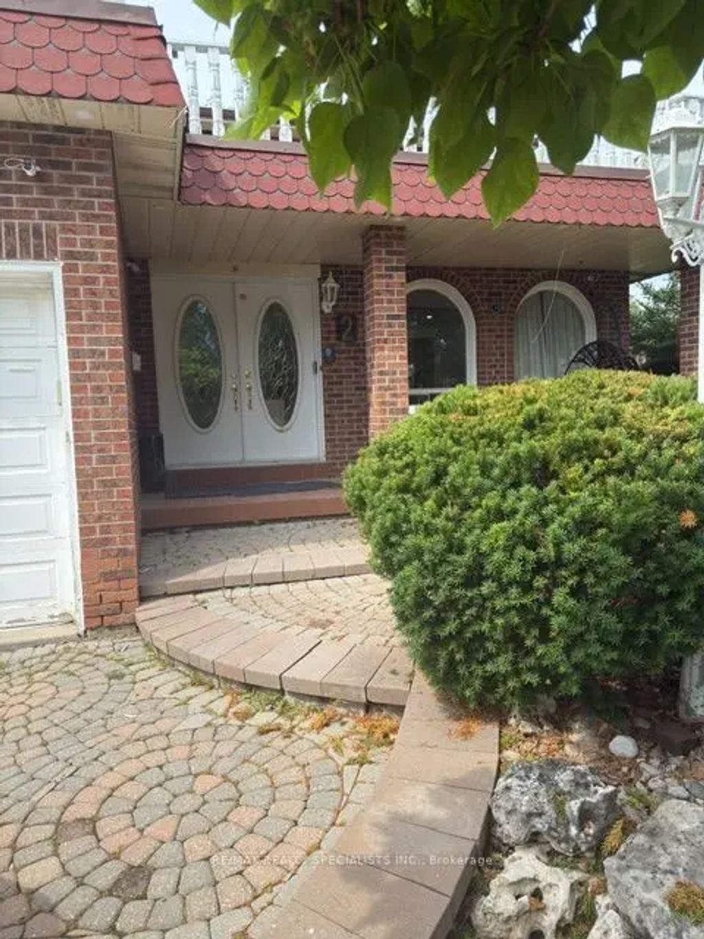2 Pepperwood Place (main & Upper), Brampton