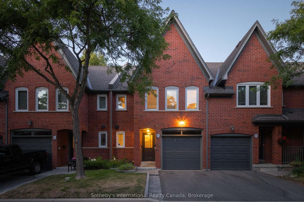 1064 Queen Street W 32a, Mississauga