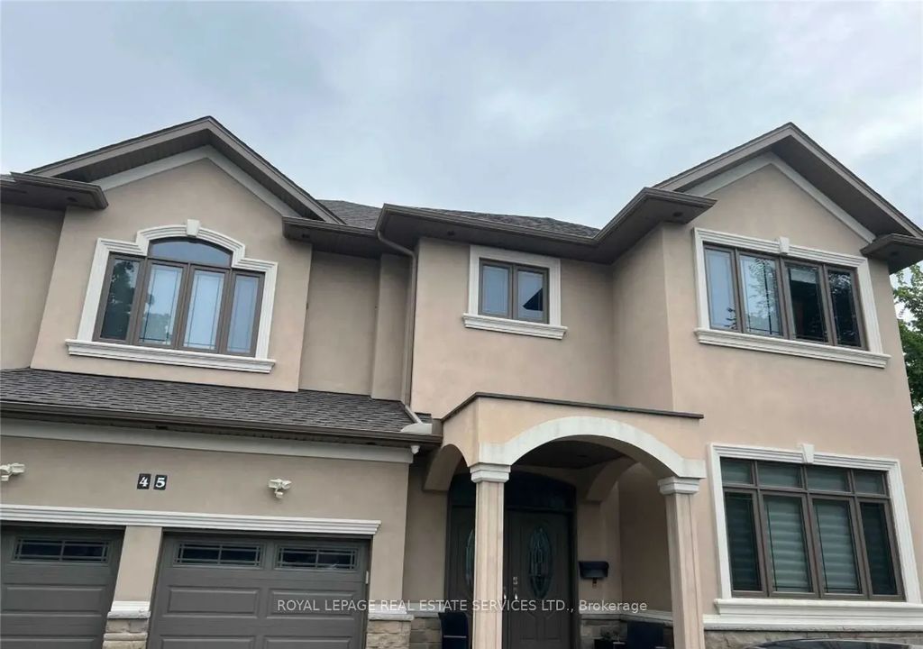 45 Ontario Court S Lower, Mississauga