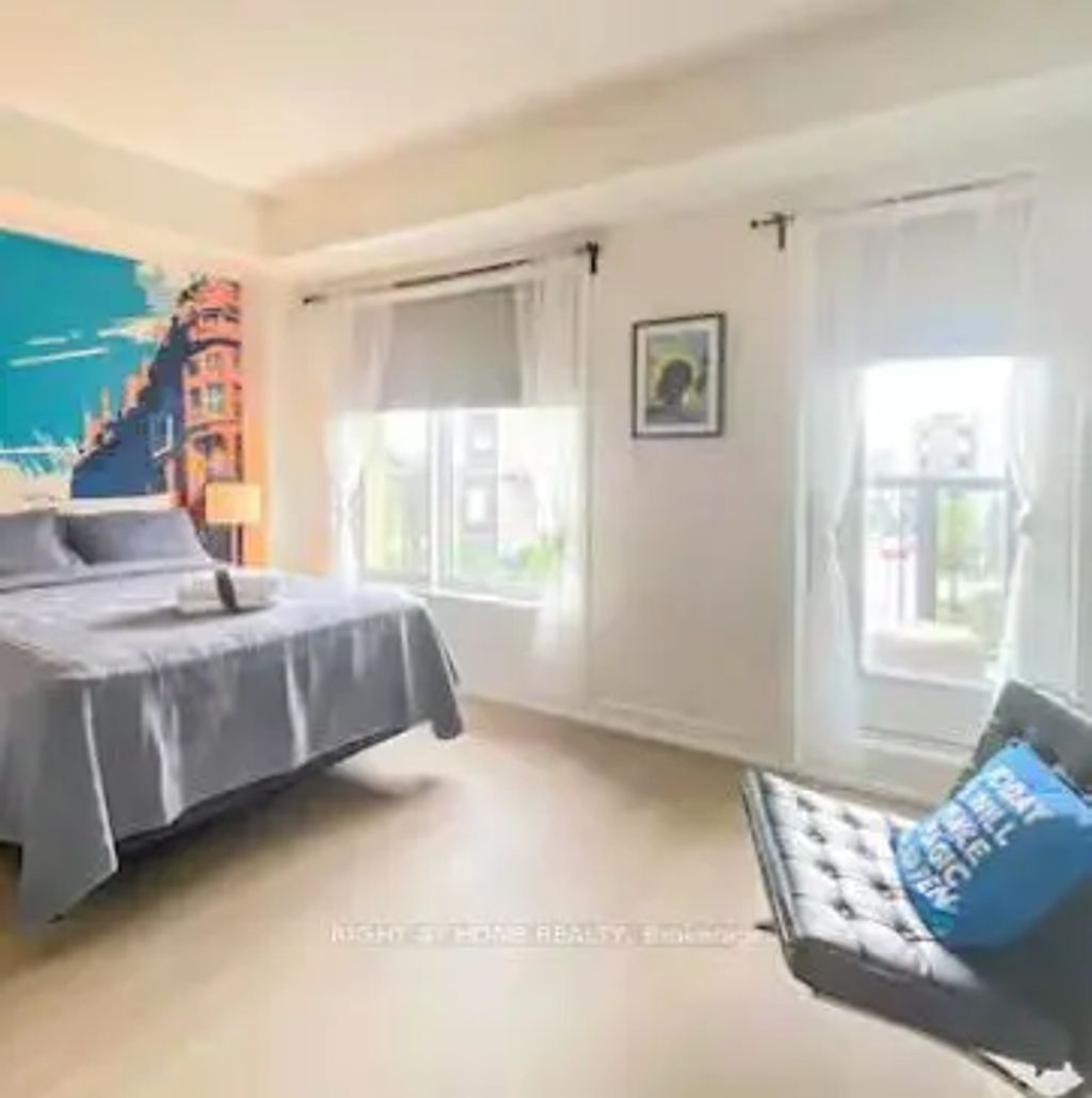 127 Frederick Tisdale Drive 2nd Floor Front, Toronto W05