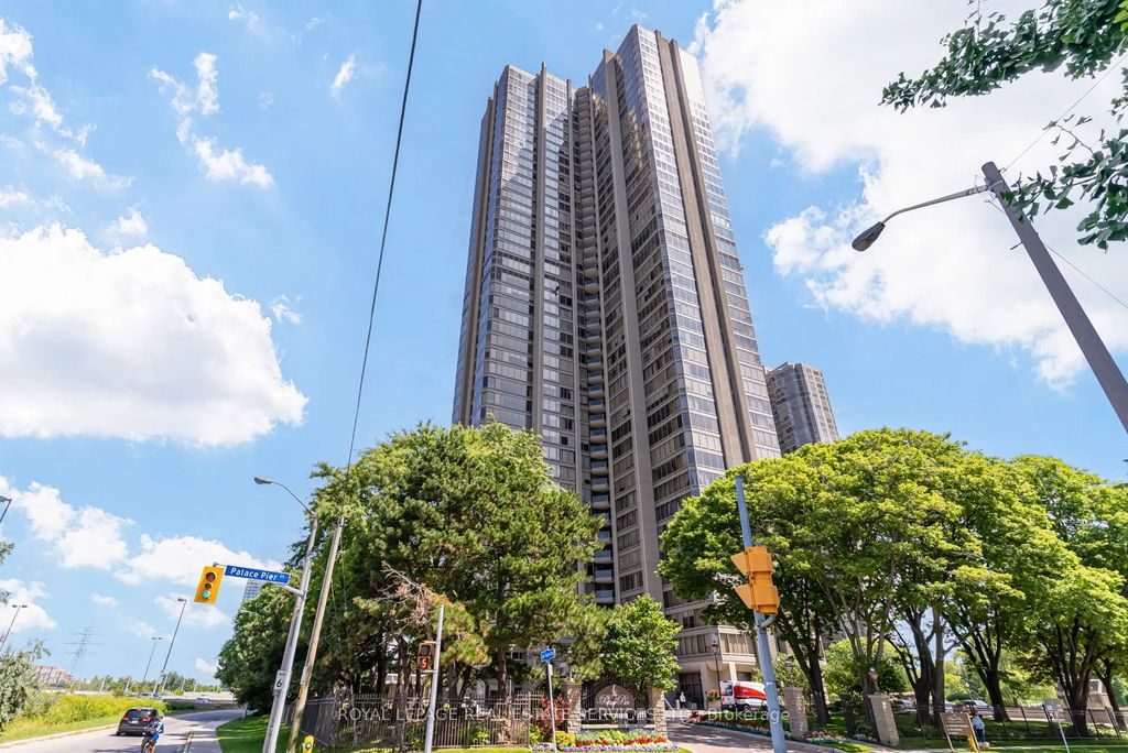 2045 Lake Shore Boulevard W 1610, Toronto W06
