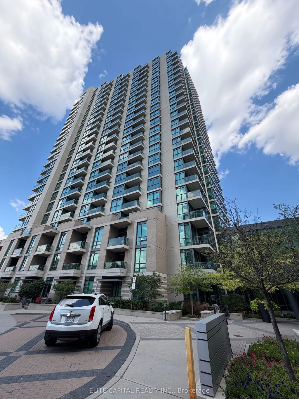 215 Sherway Gardens Road Ph104, Toronto W08