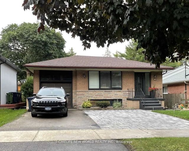 43 Blaketon Road Lower, Toronto W08