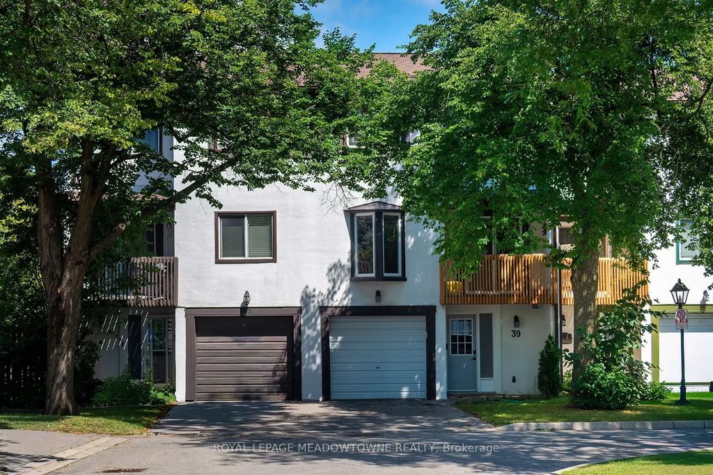 2651 Aquitaine Avenue 39, Mississauga