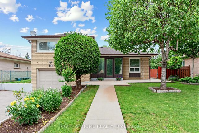 12 Candlewood Crescent, Toronto W05