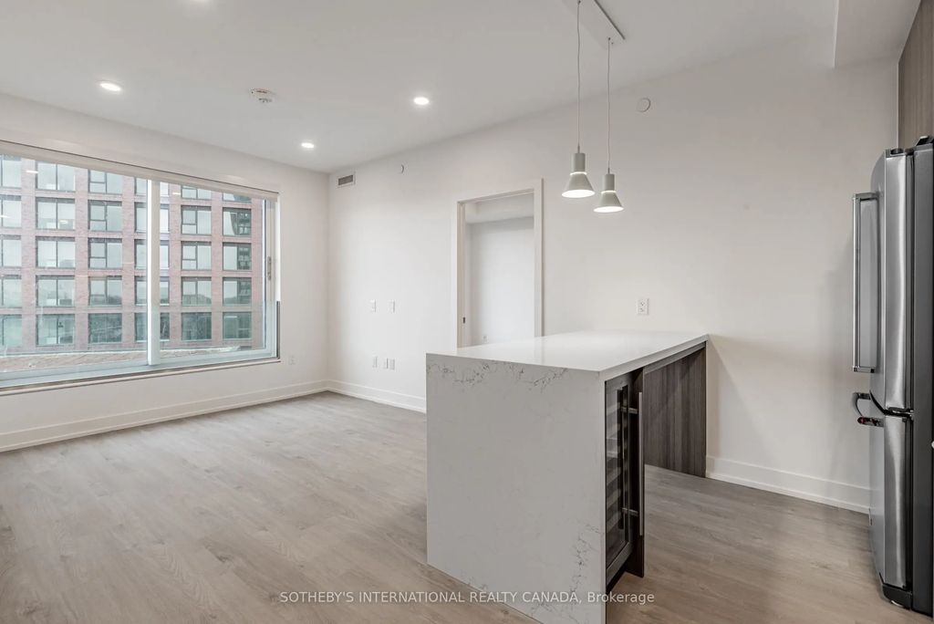 31 York Garden Way 1003, Toronto W04