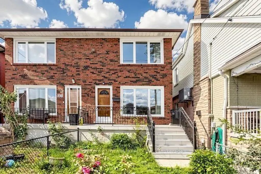 198 A Boon Avenue, Toronto W03