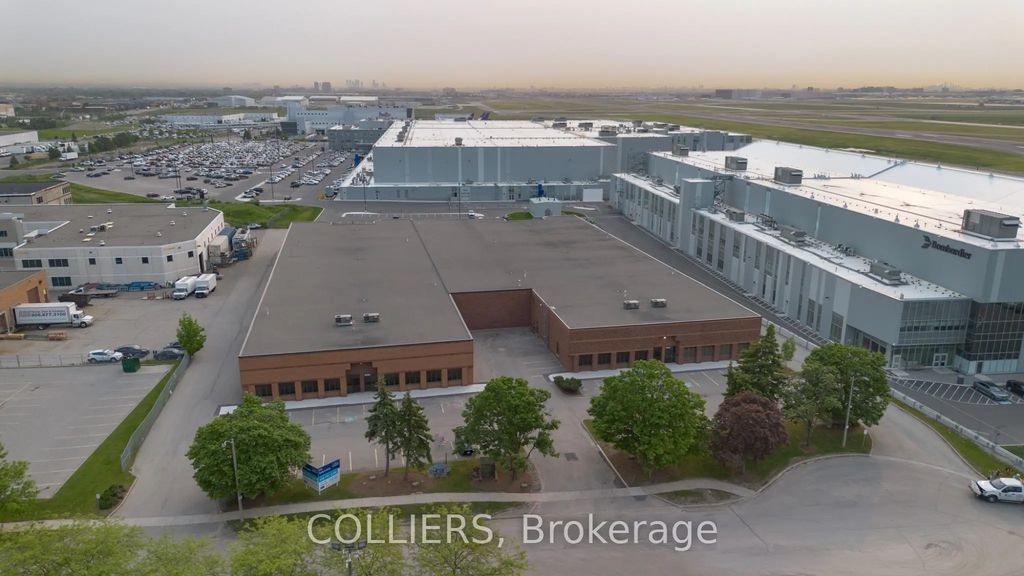 6885 Menway Court, Mississauga