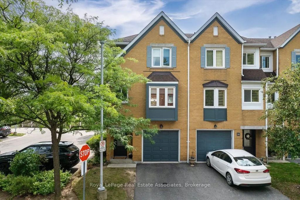2300 Brays Lane 37, Oakville