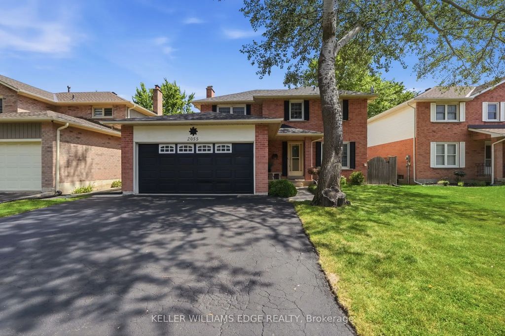 2055 Hunters Wood Drive, Burlington