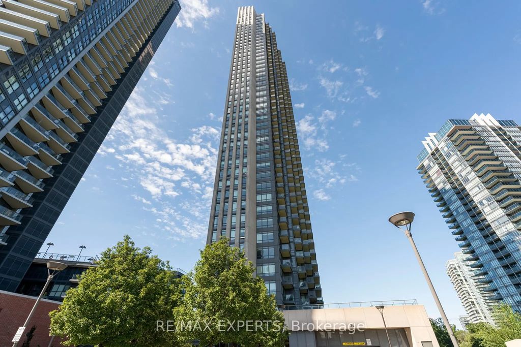 36 Park Lawn Road 1905, Toronto W06