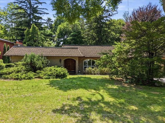 1528 Knareswood Drive, Mississauga