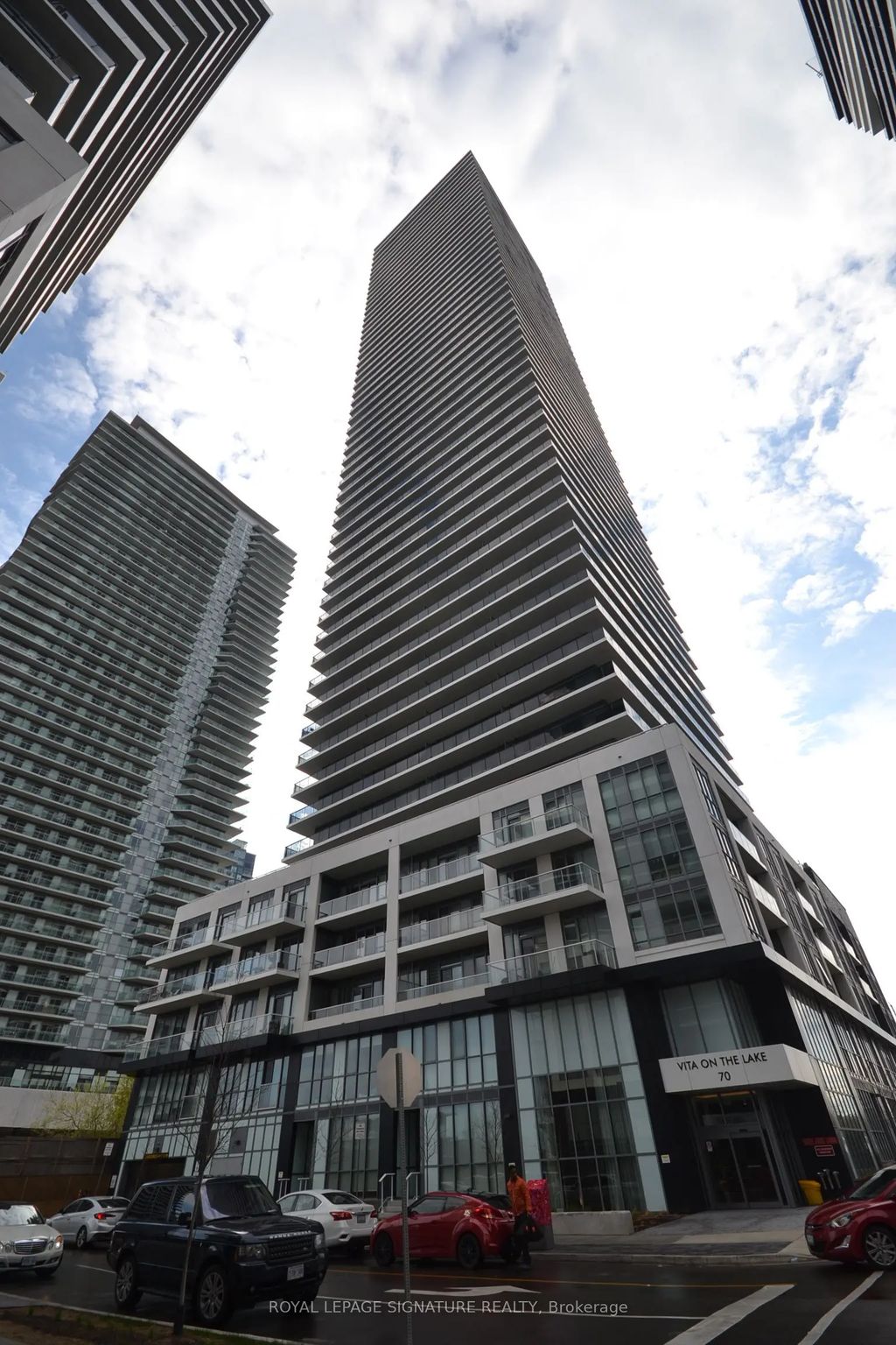 70 Annie Craig Drive 2406, Toronto W06