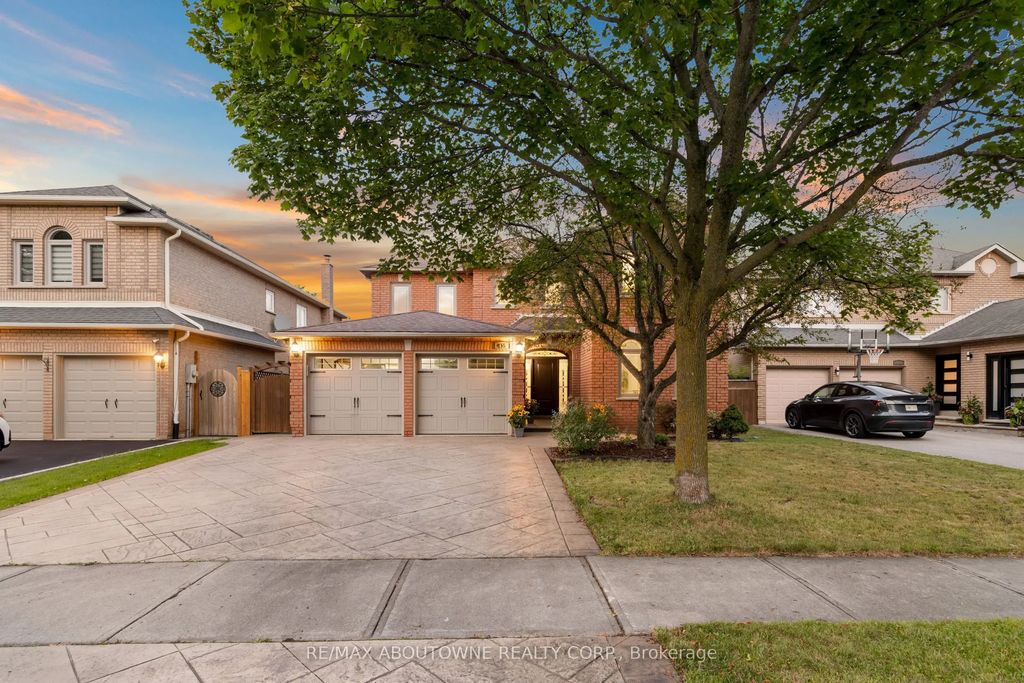 435 March Crescent, Oakville