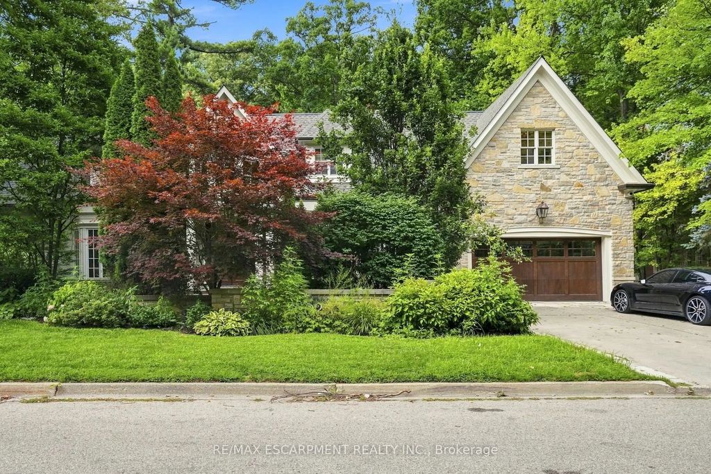 2025 Heartwood Court, Mississauga