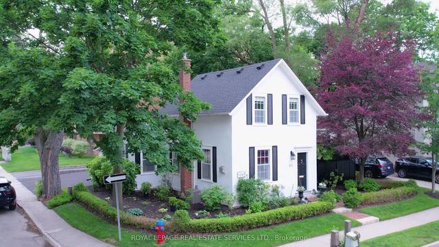 124 Chisholm Street, Oakville