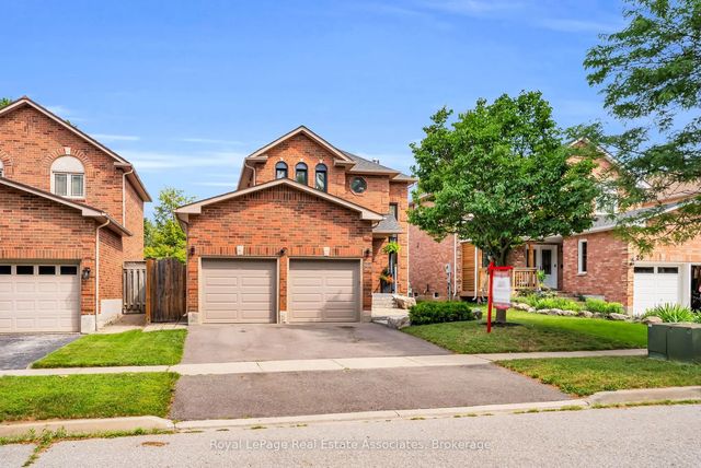 22 Mccullough Crescent, Halton Hills
