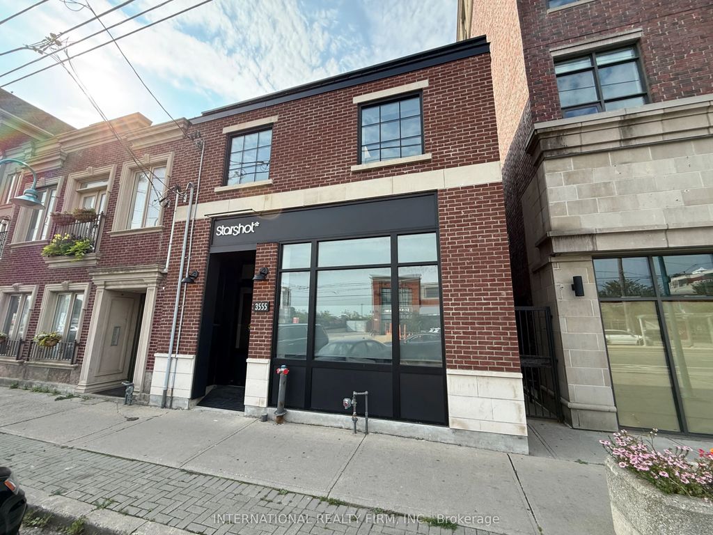3555 Lake Shore Boulevard W, Toronto W06