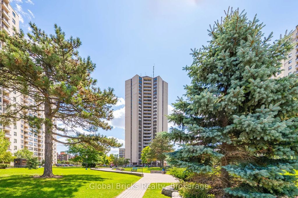 380 Dixon Road 1904, Toronto W09