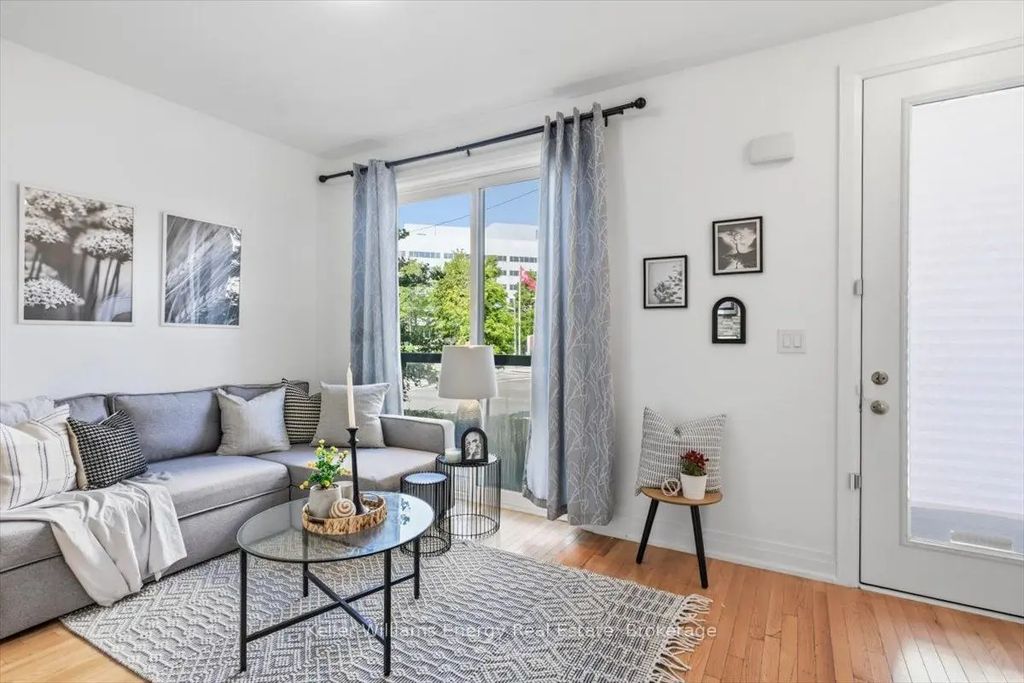 721 Lawrence Avenue W 65, Toronto W04