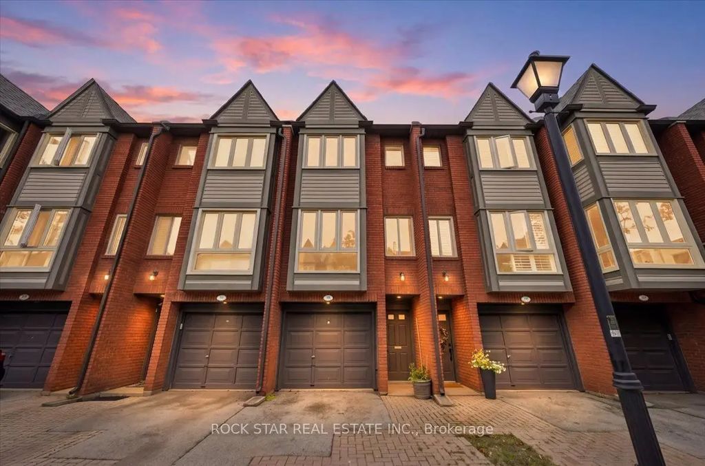 895 Maple Avenue 331, Burlington